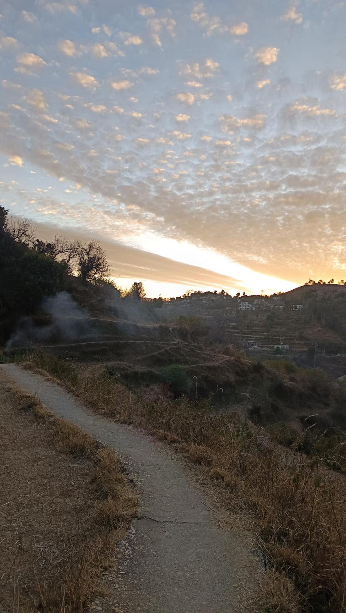 Dwarahat Village Farmstay- Babaji'S Cave 외부 사진